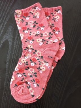 Rose Pink Ditsy Floral Crew Socks